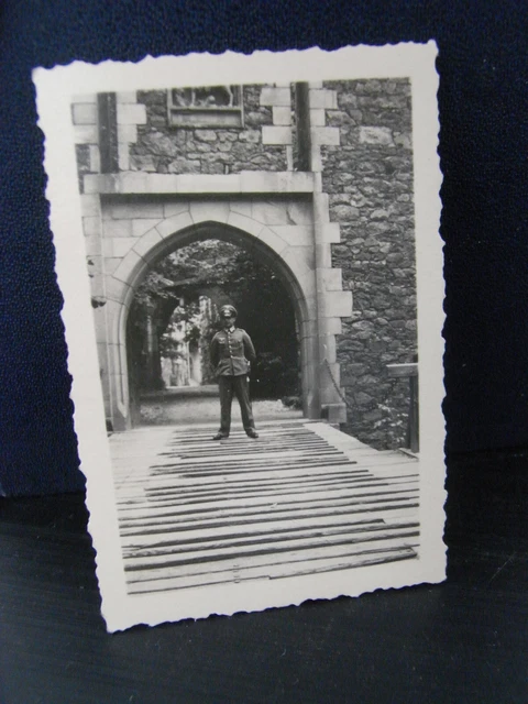 Foto alt Wk2 Portrait Soldat Wehrmacht  Medaille Orden  AK ca 8x5 cm