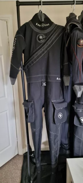 Aqualung Alaskan telescopic trilaminate Drysuit SIZE MD in EXC CONDITION