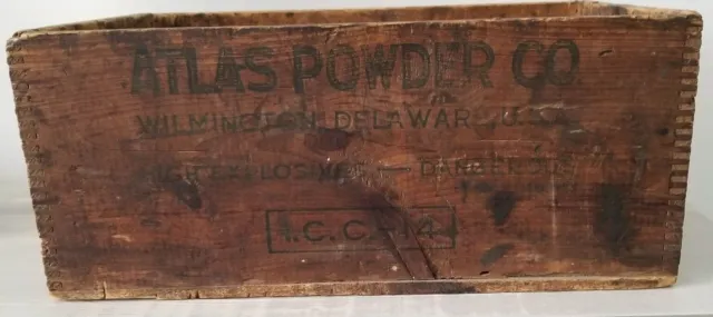 Atlas Powder Company Wilmington De, Explosives Wooden Box 1944 WW2  RARE VINTAGE