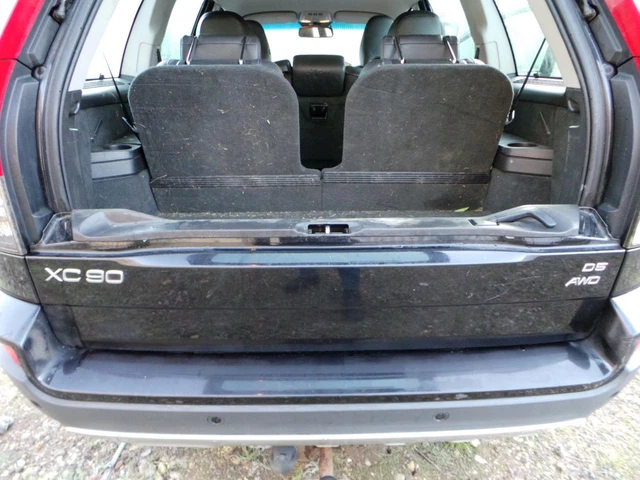 VOLVO XC90 LOWER tailgate in 452 black Mk1 face lift 2009 90.00