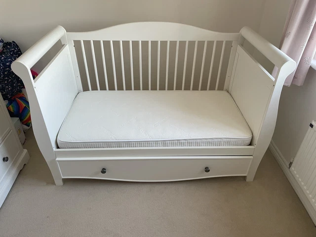 Bloomsbury clearance cot bed