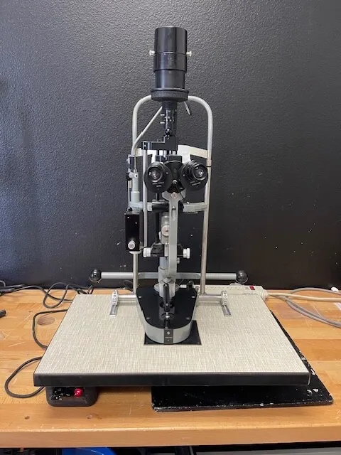 Haag Streit 900 Slit Lamp with Haag Streit R900 Applination Tonometer