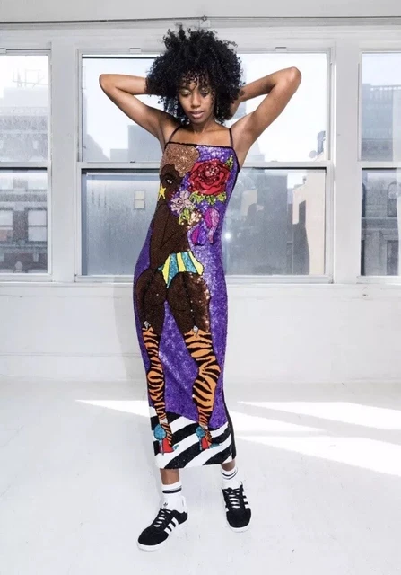 Discount universe dress sale