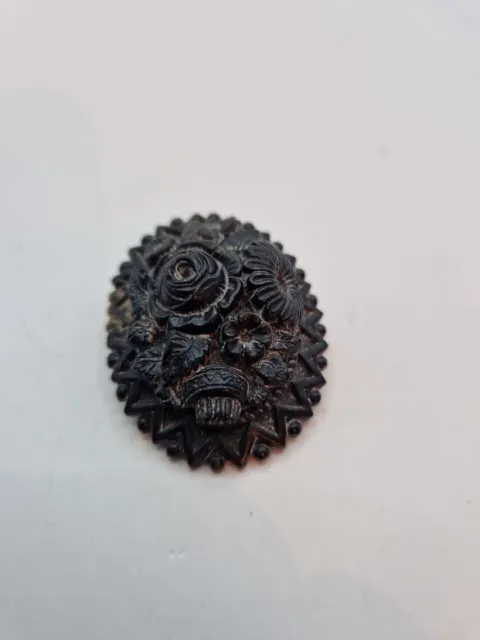 Victorian Carved Whitby Jet Floral Memorial Mourning Brooch Incredible Depth