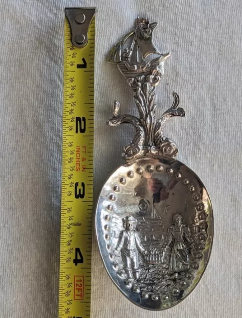 BEAUTIFUL Antique Dutch Sterling .833 Repousse Silver Tea Caddy Spoon