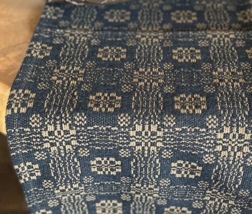 New Primitive BLACK MUSTARD LOVERS KNOT TABLE SQUARE Coverlet Tablecloth Topper