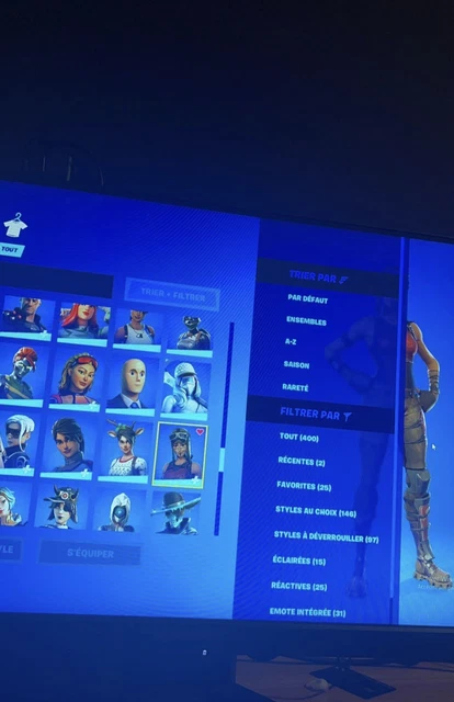 MON CASIEr COMPTE FORNITE AVEC RENEGATE RIDER +400 SKINS snap : evandumey 3