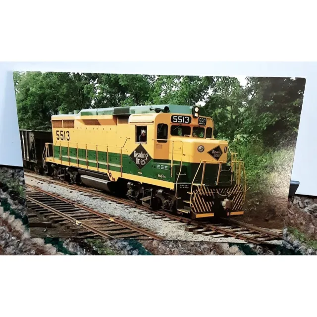 Vintage 1986 Reading Lines GP30 Locomotive Shoemakersville PA Post Card