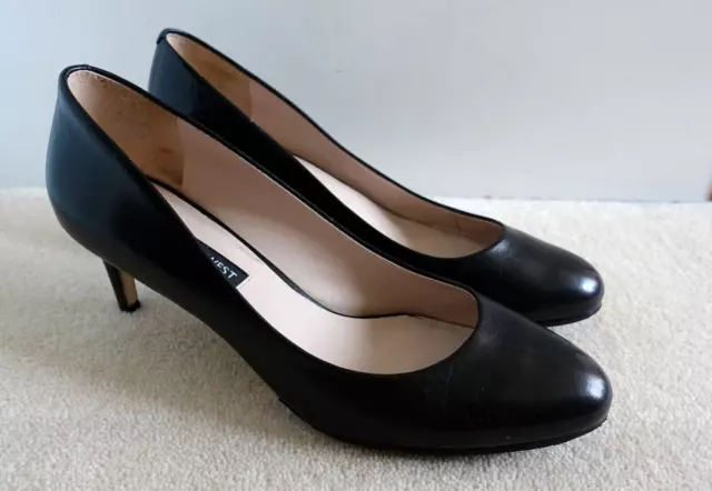Nine West Womens Shoes size 8.5 Black Leather Rounded Toe Heels