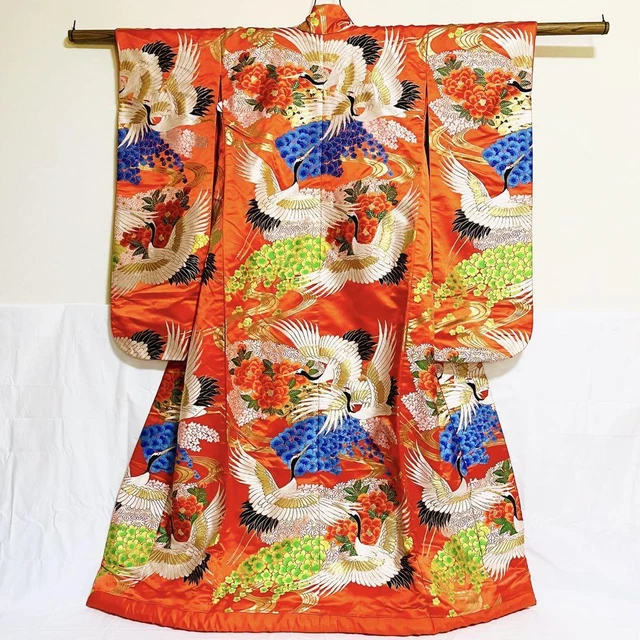 Japanese used Iro uchikake KIMONO pure silk bridal dress crane gold thread