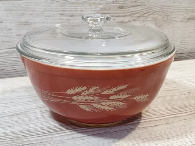 Vintage Retro glass Pyrex 403 Mixing Bowl & Lid. Autumn harvest. Wheat