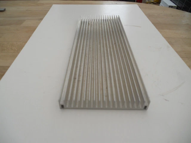 grande dissipatore di calore alluminio-2No. 280 mm x 100 mm x15 mm-1 non è aperto.