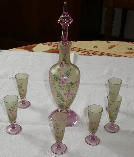 service à liqueur en cristal émaillé réhaussée à l'or BACCARAT St Louis Legras