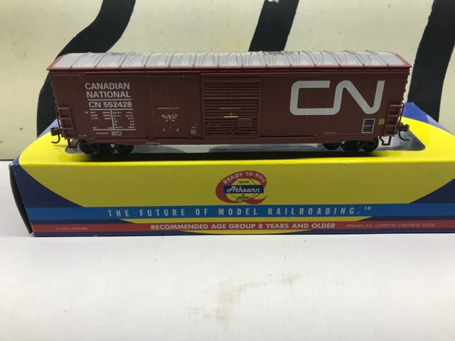 Athearn Ho Scale CN Canadian National 50' Combination Door Boxcar #552428 RTR