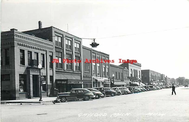MI, Gaylord, Michigan, RPPC, Street Scene, 50s Cars, LL Cook Photo No M1124
