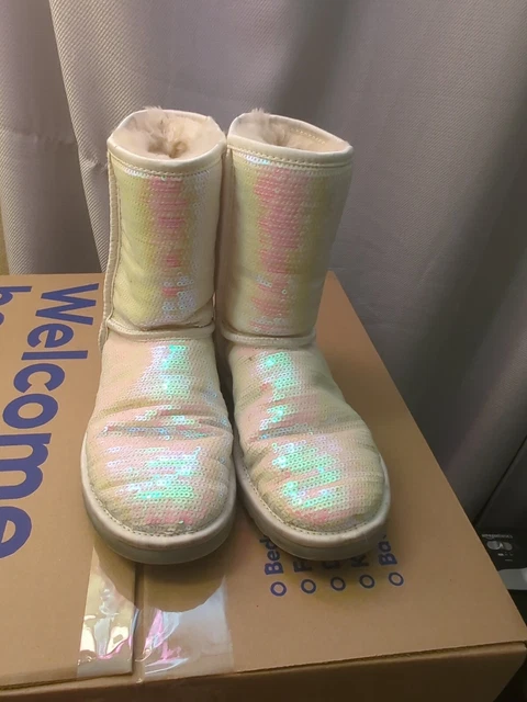 Classic UGG Sparkly Iridescent White Sequin  "I Do" Wedding Boots Size 7