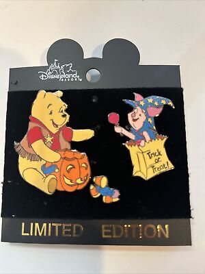 Disney Disneyland resort Halloween 2001 cowboy Pooh wizard Piglet pin