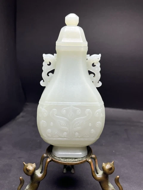Chinese Exquisite Handmade dragon Carving Hetian Jade Bottle Statue