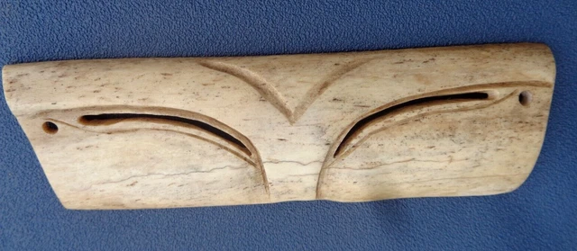 Tribal Art lunettes de neige Inuit en os marin Schneebrille Inuit snow goggles, Tribal Art lunettes de neige Inuit en os marin Schneebrille Inuit snow goggles,