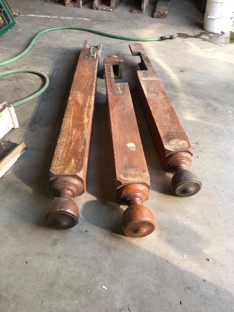 Mar Set Of Three Matching Oak Newell Post 5“ X 5“
