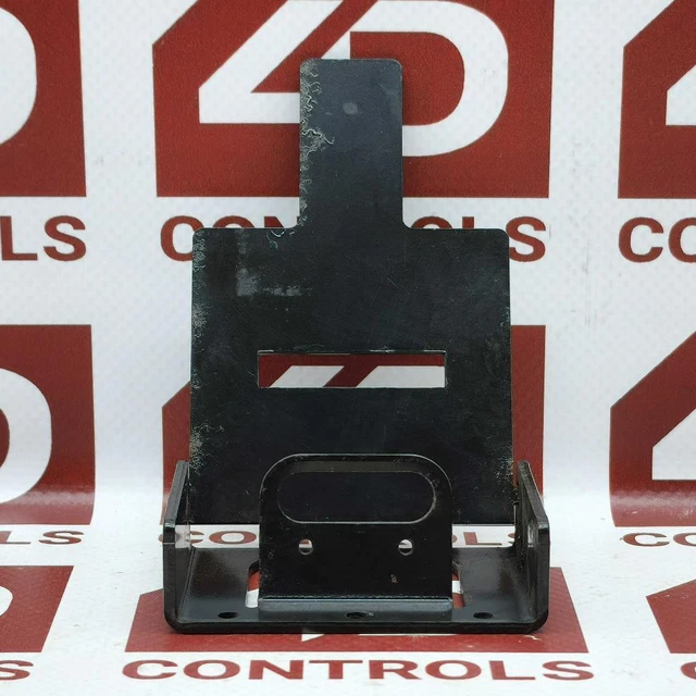 32631 | Schneider | ComPact Series, Padlock Lockout Toggle, Used