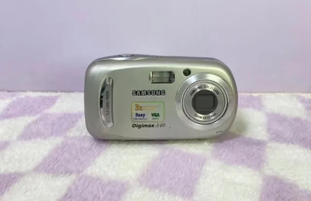 Samsung Digimax A40 Digital Camera Silver (Preowned)