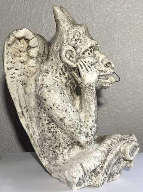 Ancienne applique murale en plâtre CHIMÈRE GARGOUILLE Début 20ème 2