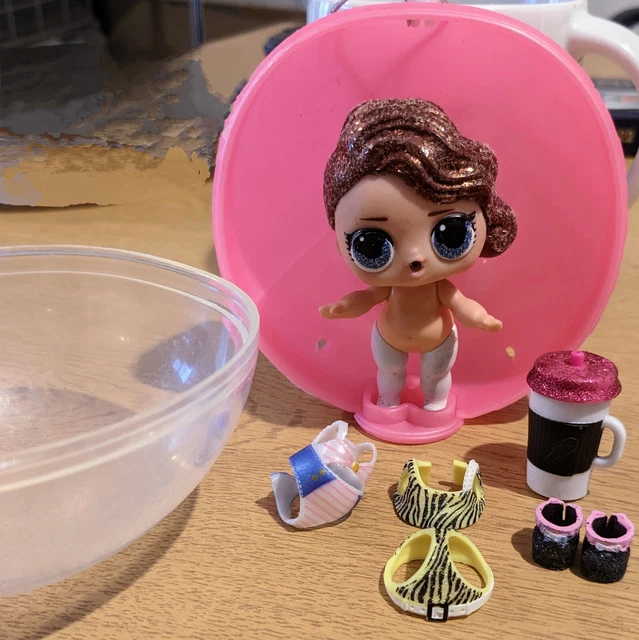 L.O.L. Pacchetto personalizzato bambola a sorpresa Posh Big Sister Glitterati serie.