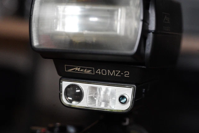 Metz Flash 40 MZ-2 With SCA 300 One Contact Adapter For Film Cameras. Tested.