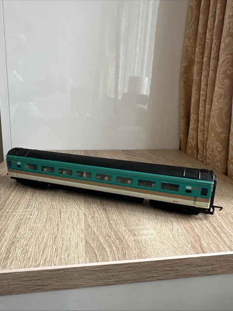 Lot De 2 Voitures Hornby Clerestory échelle 00 - Réf R.452 Et R.453