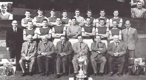 Ipswich Town Football Team Photo>1961-62 Season