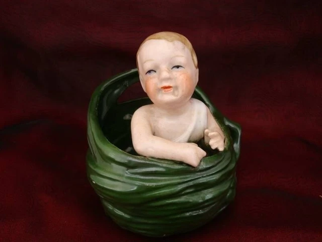 Figurilla Bebe Piano Baby Art Deco Estilo Art Nouveau Estilo Porcelana Esmaltes