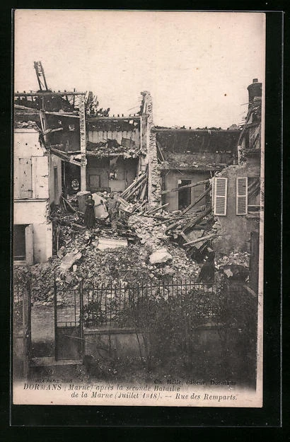 CPA Dormans, after the second Battle of the Marne 1918, Rue des Remparts