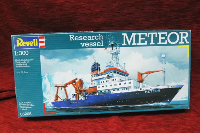 1:300 Revell 05208 METEOR Research vessel Forschungsschiff OVP