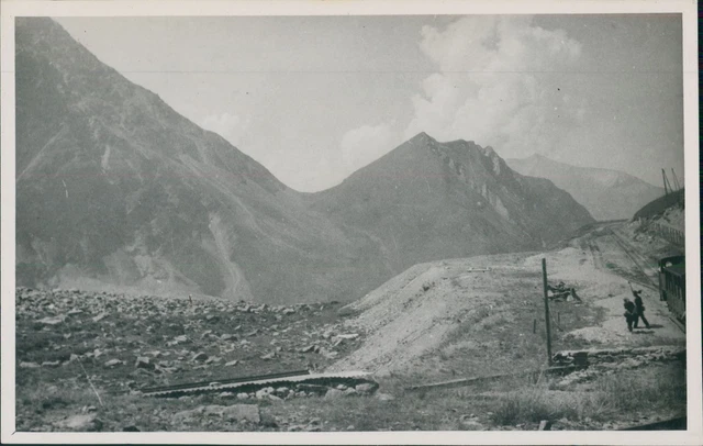 Au col de Voza Vintage silver print Tirage argentique  8x13  1947  <div