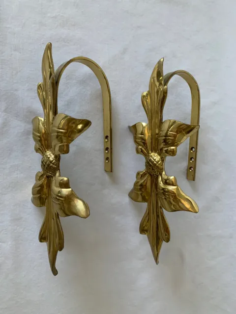Vintage Brass Curtain Tie Backs Gold Leaf Acorn Made in India - Pair of 2 3