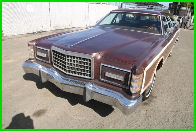 1977 Ford LTD Country Squire Wagon 1977 Ford LTD Country Squire Wagon