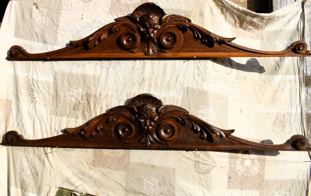 coppia Cimasa  in legno NOCE cornice pannello  scultura sovraporta  antica