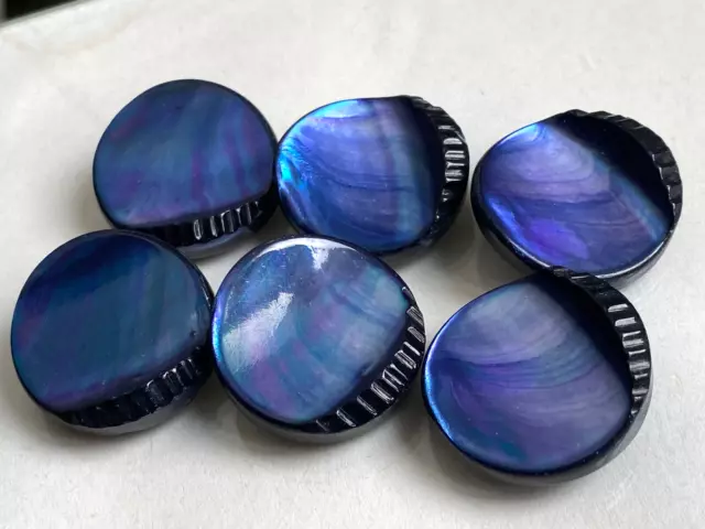 Nacre véritable gravée épaisse 26 mm - Lot de 6 boutons anciens bleus