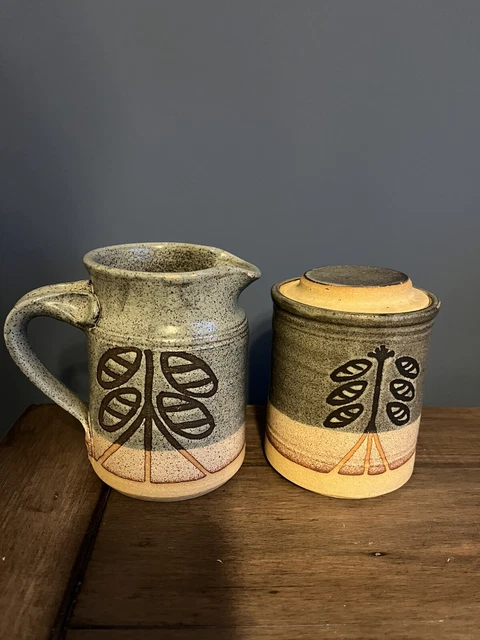 Studio Keramik Claycraft of Bromyard Herefordshire braun grau Krug & Deckelglas