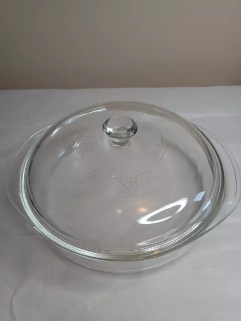 https://www.picclickimg.com/ip4AAOSwSohkfzU5/Vintage-Early-Pyrex-221-Clear-Glass-85-Round.webp