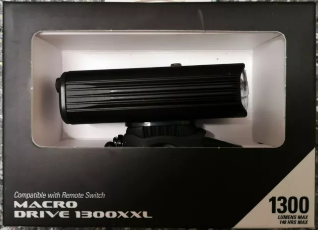 Lezyne Macro Drive 1300XXL Lumen Frontfahrrad Licht, mattschwarz.
