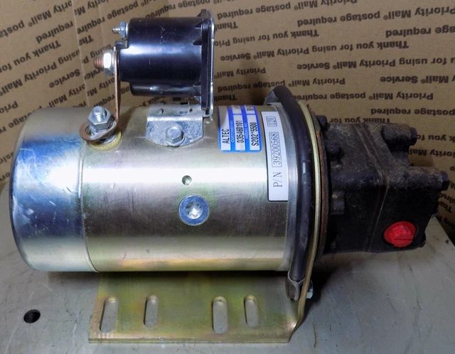 NEW ALTEC S202*5500 Hydraulic Gear Pump Bucket Truck Lift Pump With 12 ...