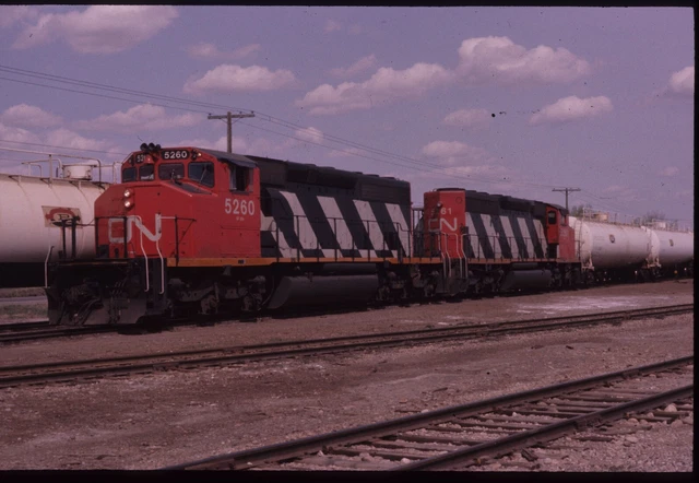 BH.DDB3.CN855 ORIGINAL SLIDE Canadian National EMD SD40-2W #5260 at ...