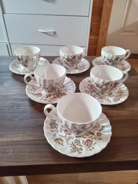 Set of (6) Johnson Brothers Staffordshire Bouquet Tea Cups & Saucers England