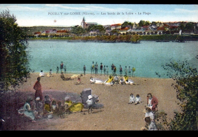 POUILLY-sur-LOIRE (58) PLAGE animée sur BORDS de LOIRE période 1920