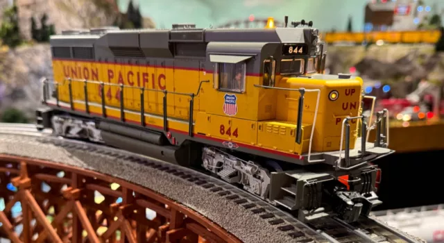 Lionel 6-28860 O Union Pacific GP-30 Diesel Locomotive #844 LN/Box