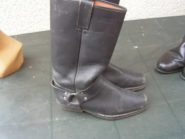 François Villon , Paire de bottes , cuir noir , T39 , XX