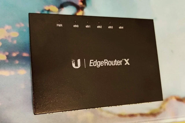 Edge Router Xprice UBIQUITI EDGEROUTER X ER-X 5 port Router/Managed Switch w/EU PSU £20.00 ...