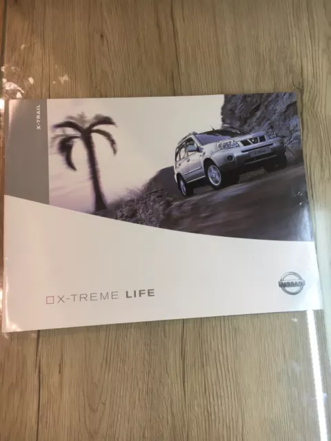 Nissan X-Trail Brochure 05/2004 UK Sales Market